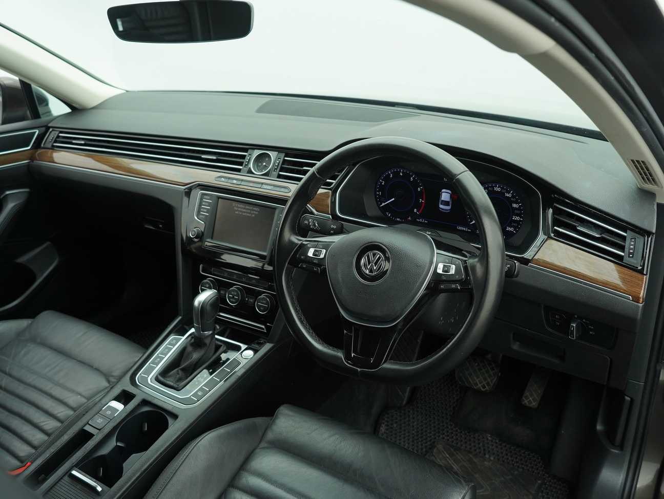 used 2017 Volkswagen Passat TSI Highline 2.0