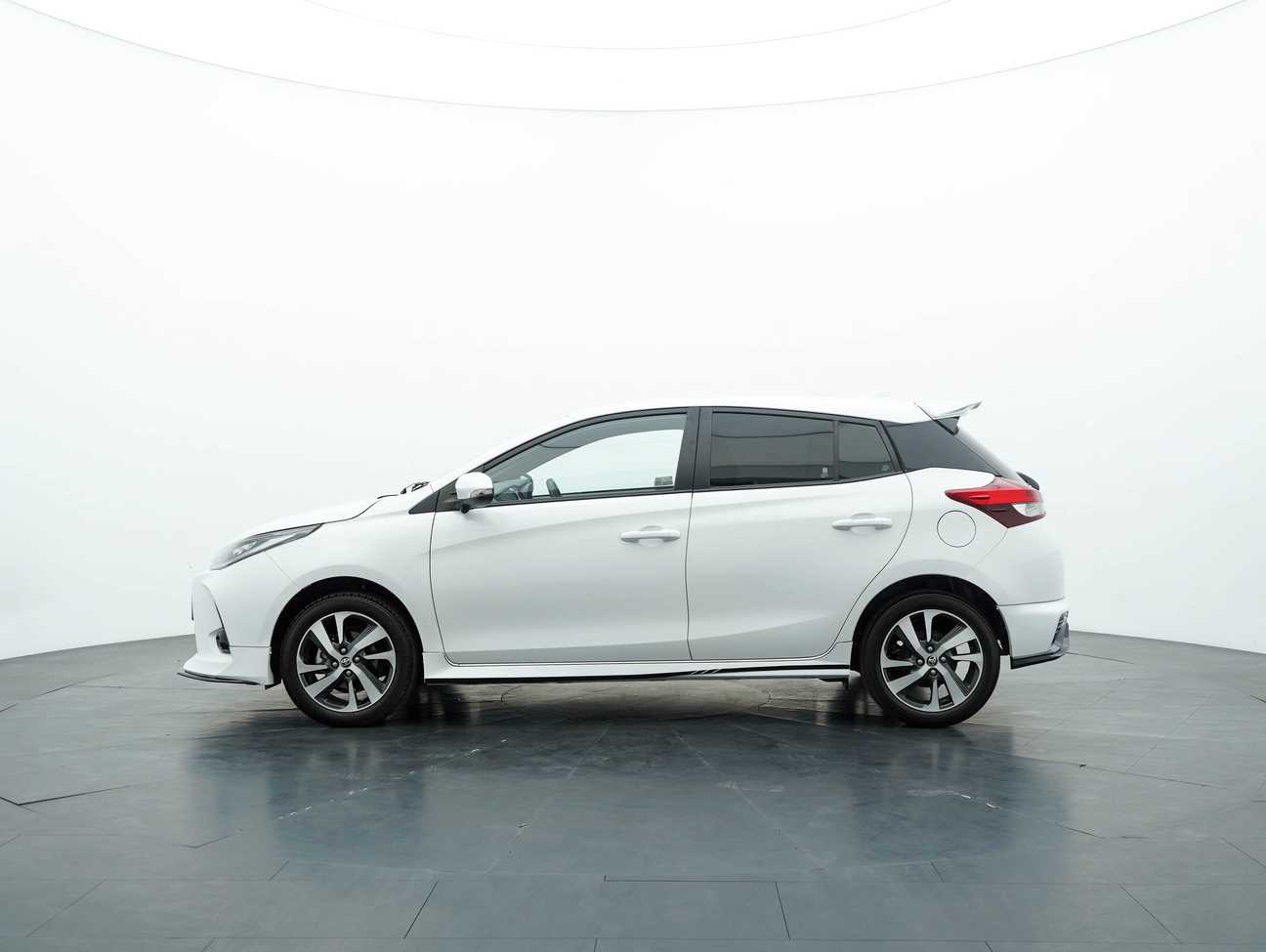 terpakai 2021 Toyota Yaris E 1.5