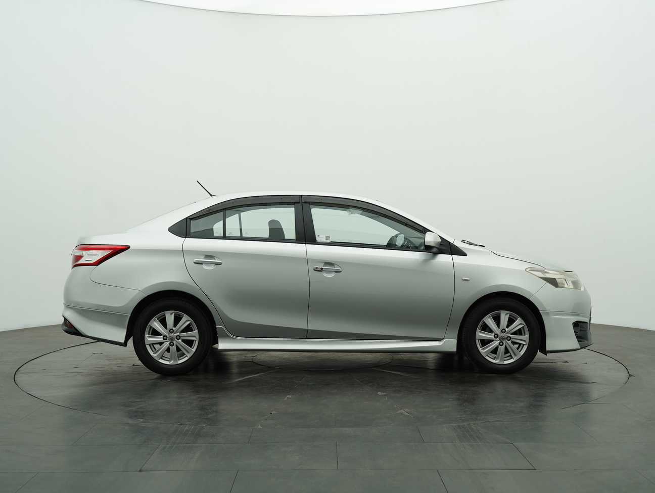 used 2015 Toyota Vios J 1.5