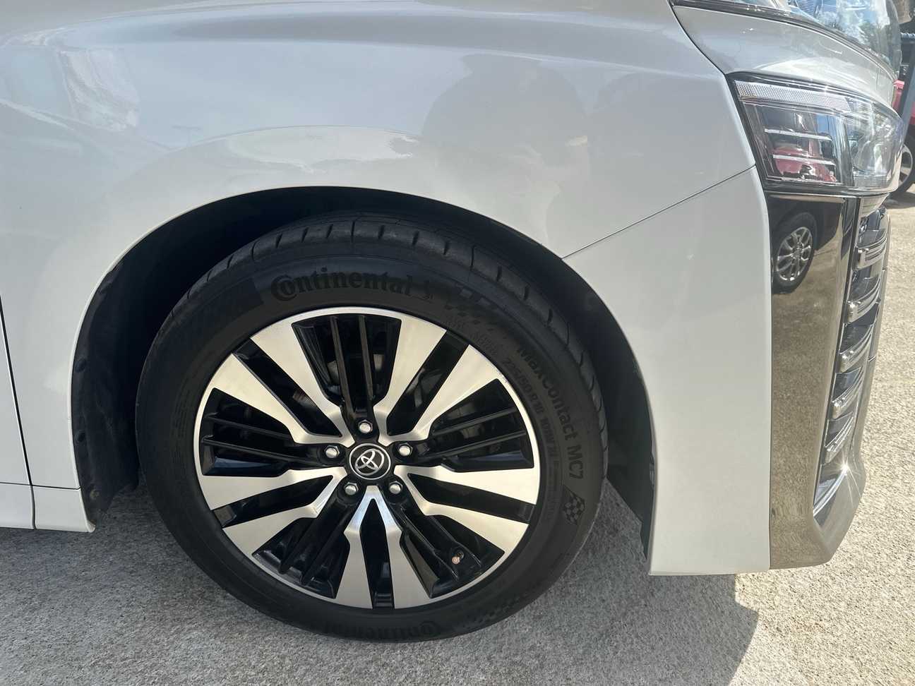 terpakai 2019 Toyota Vellfire ZG 2.5