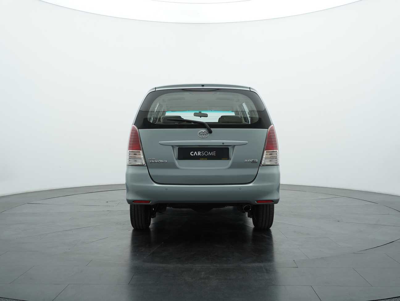 used 2010 Toyota Innova E 2.0