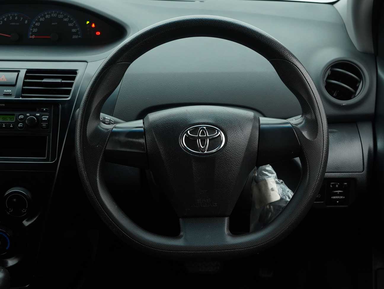 terpakai 2013 Toyota Vios J 1.5