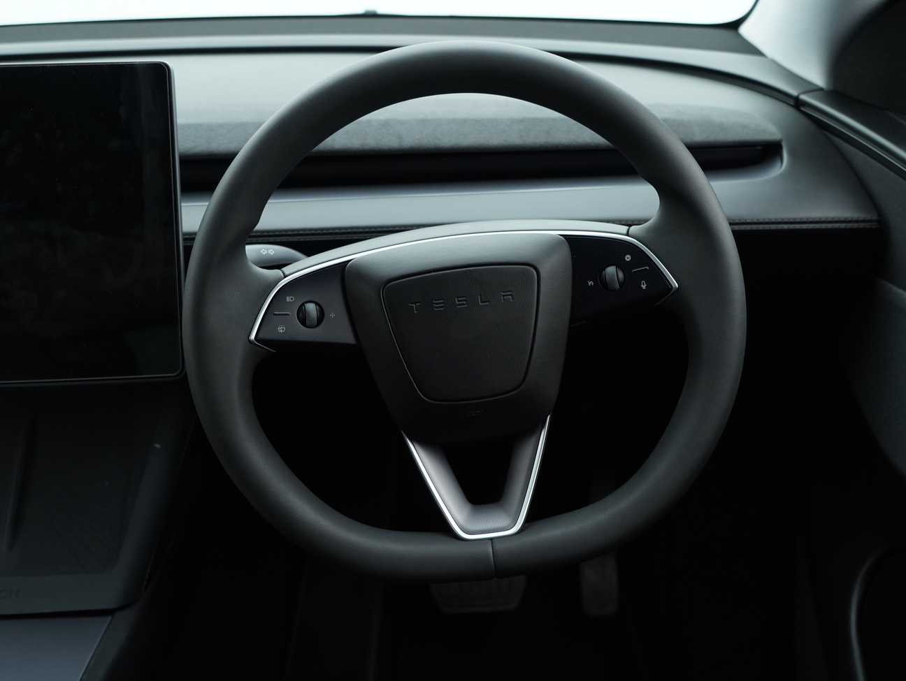 used 2025 Tesla Model Y Standard Range 
