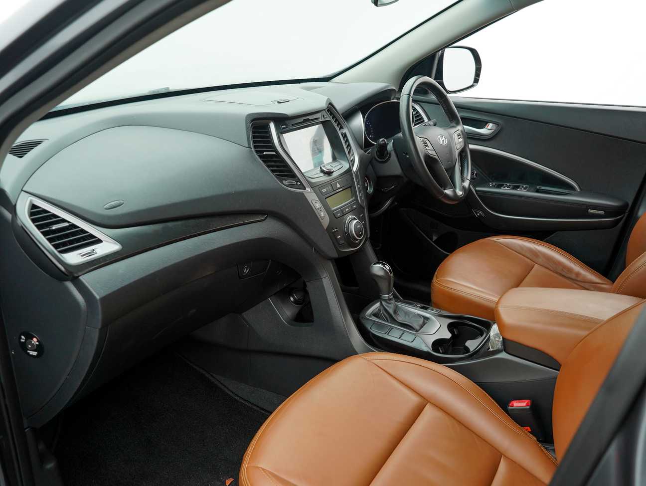 used 2015 Inokom SANTA FE G 2.4