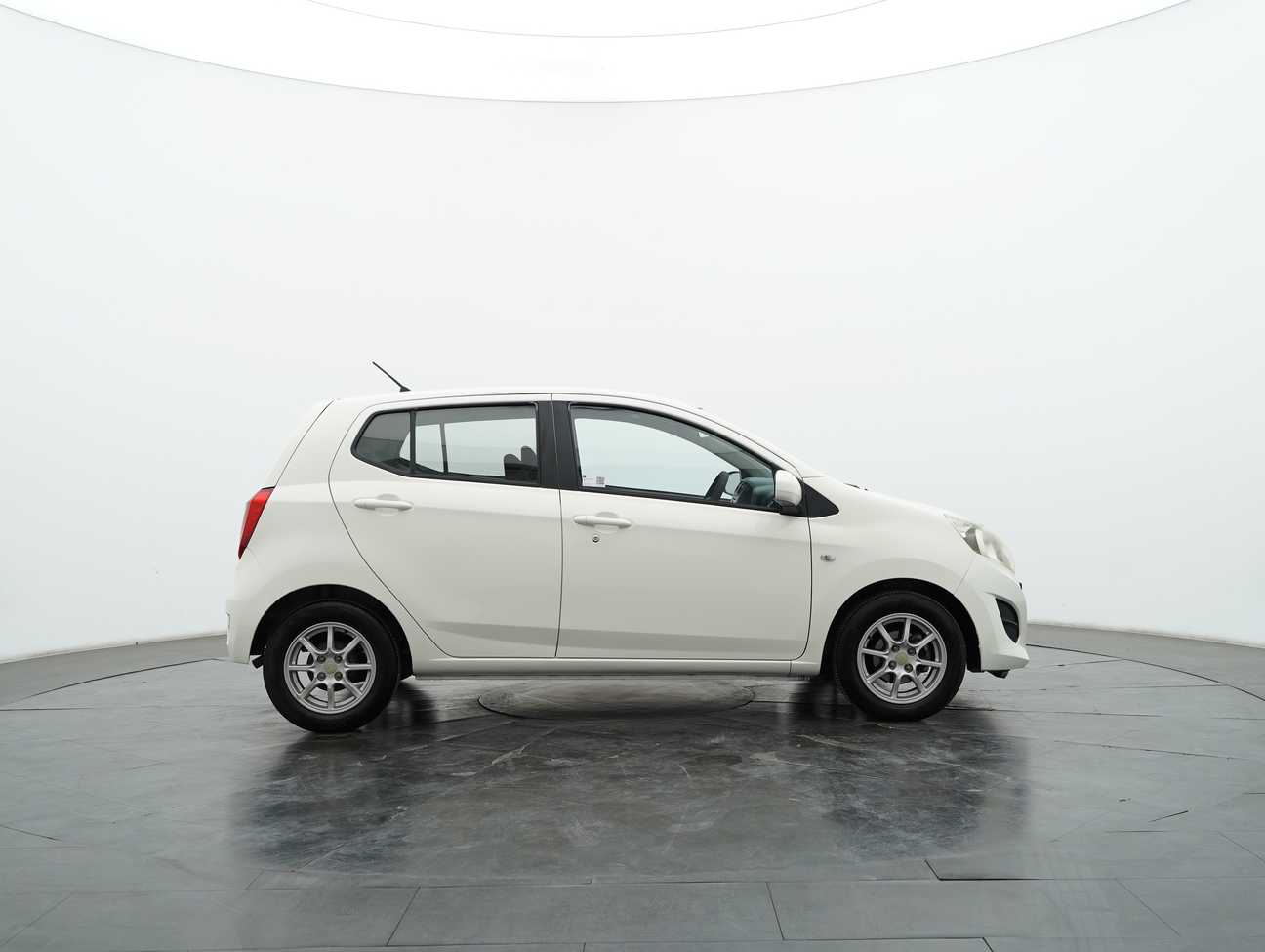 used 2015 Perodua AXIA G 1.0
