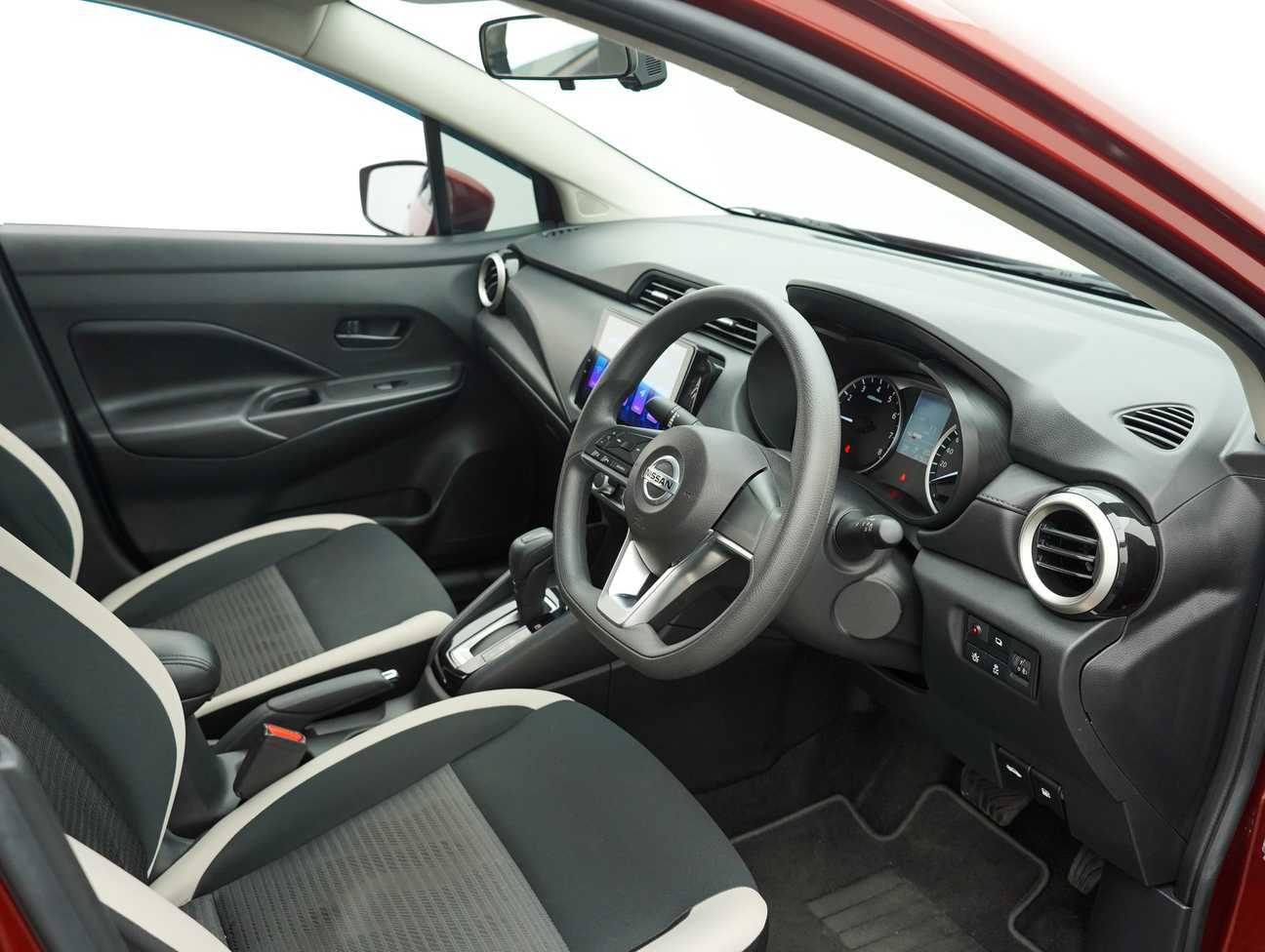 used 2022 Nissan Almera VLT 1.0