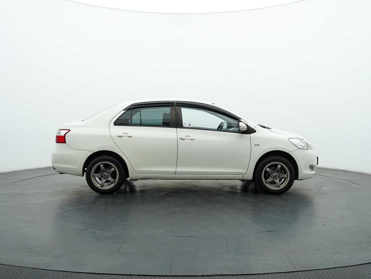 terpakai 2010 Toyota Vios E 1.5