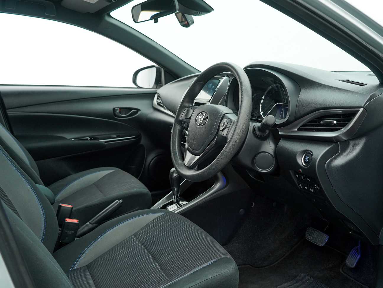 used 2022 Toyota Yaris E 1.5