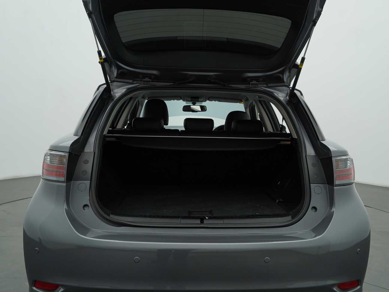 used 2013 Lexus CT 200h  1.8