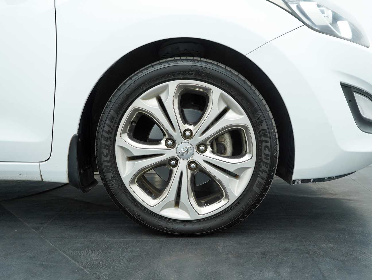 terpakai 2014 Hyundai i30 Executive 1.8