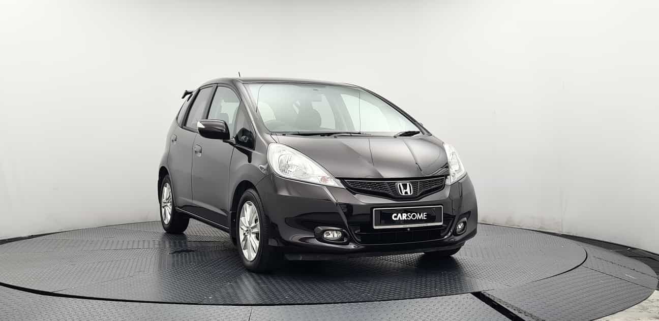 terpakai 2013 Honda JAZZ I-VTEC 1.5
