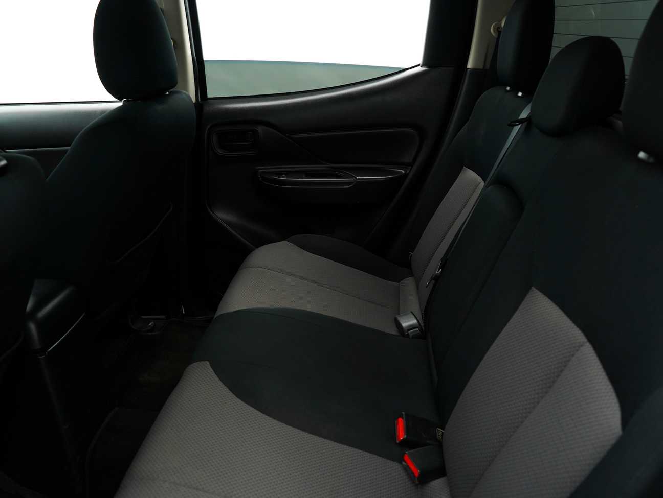 used 2021 Mitsubishi Triton Quest Dual Cab 4X2 2.5