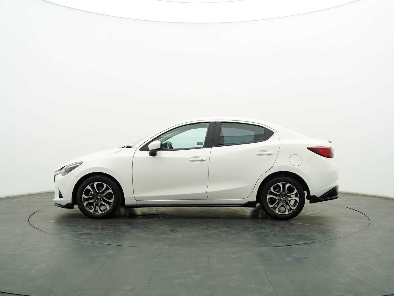 used 2017 Mazda 2 SKYACTIV-G (LED Headlight with DRL) 1.5