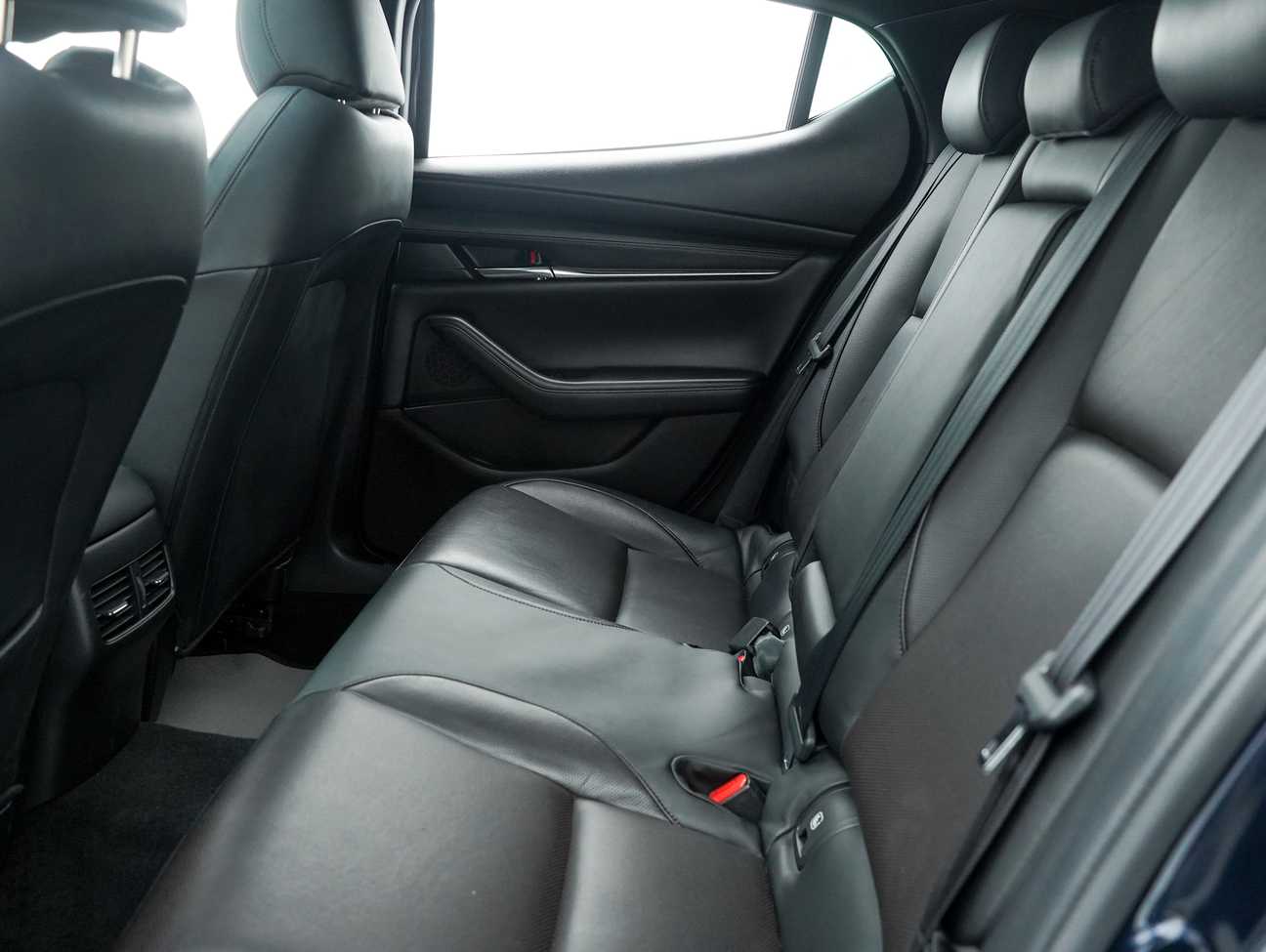 terpakai 2019 Mazda 3 SKYACTIV-G High Plus 2.0