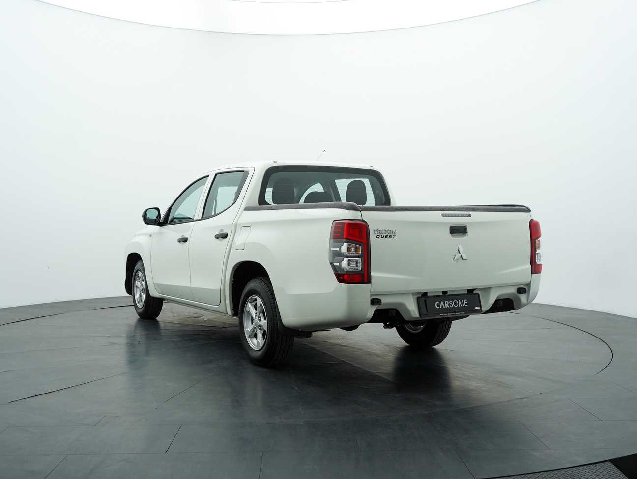 used 2022 Mitsubishi Triton Quest Dual Cab 4X2 2.5