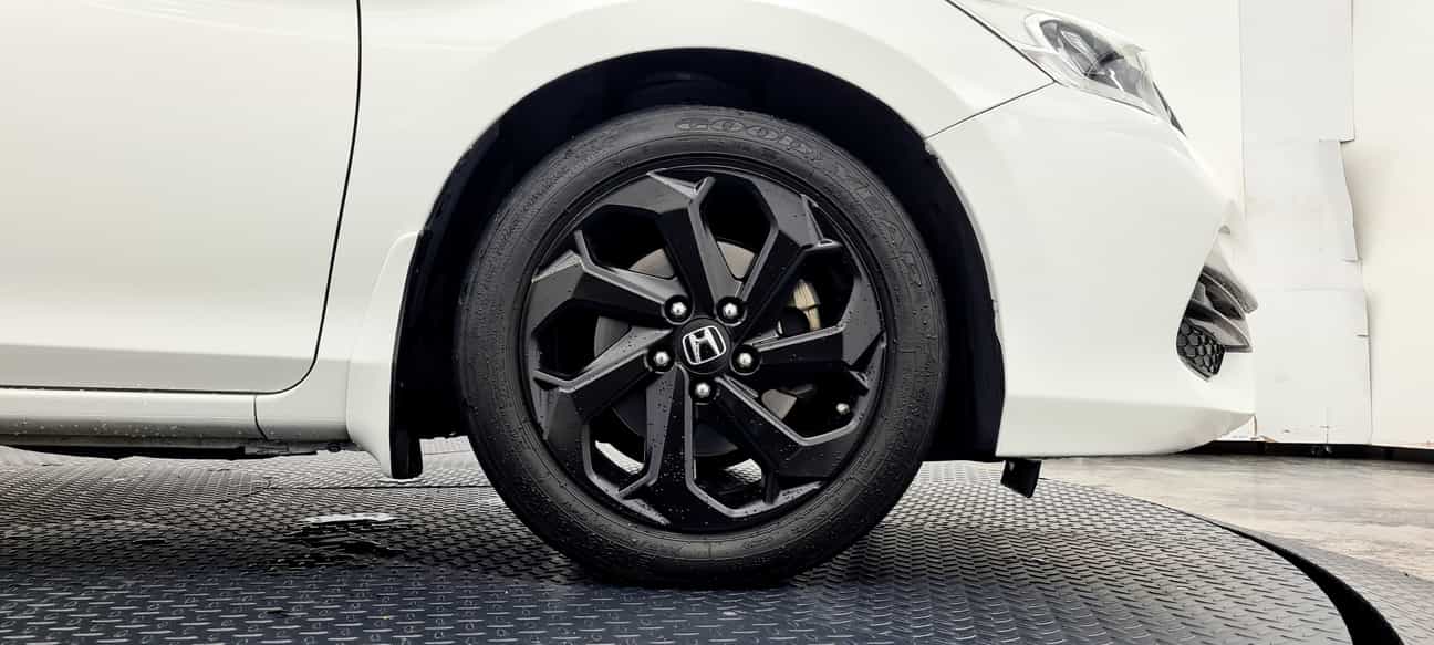terpakai 2017 Honda ACCORD VTI-L 2.0