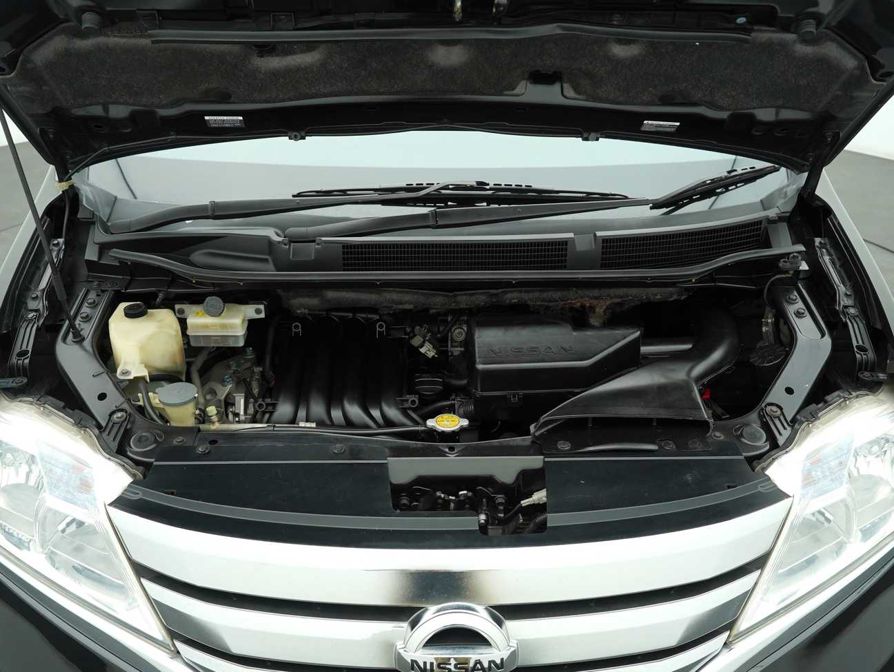 terpakai 2013 Nissan Serena S-Hybrid High-Way Star 2.0