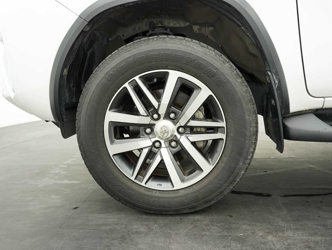 used 2018 Toyota FORTUNER 4X4 2.7