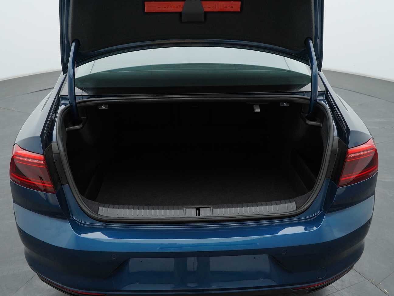 terpakai 2020 Volkswagen Passat Elegance 2.0