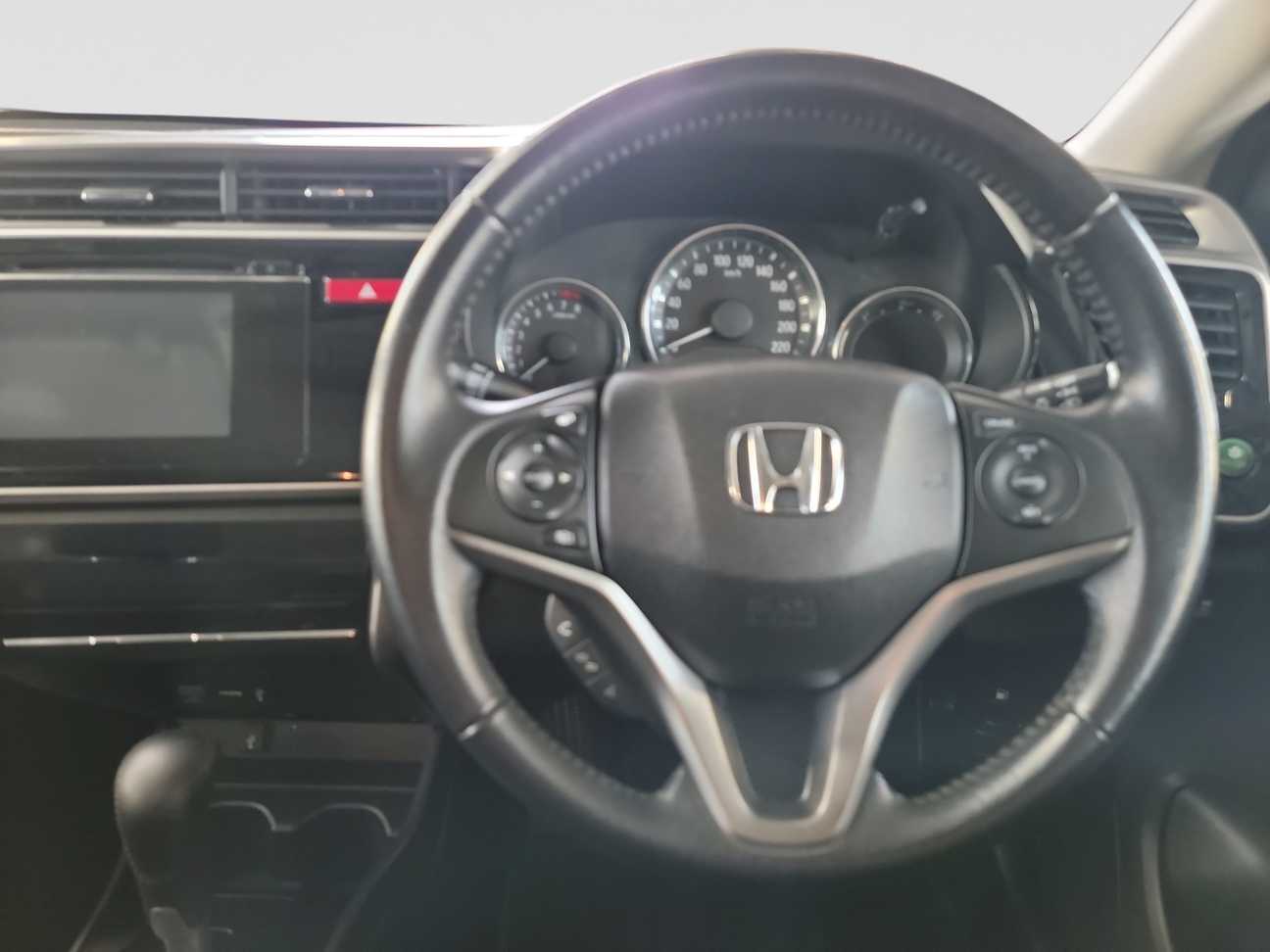 used 2014 Honda City V 1.5