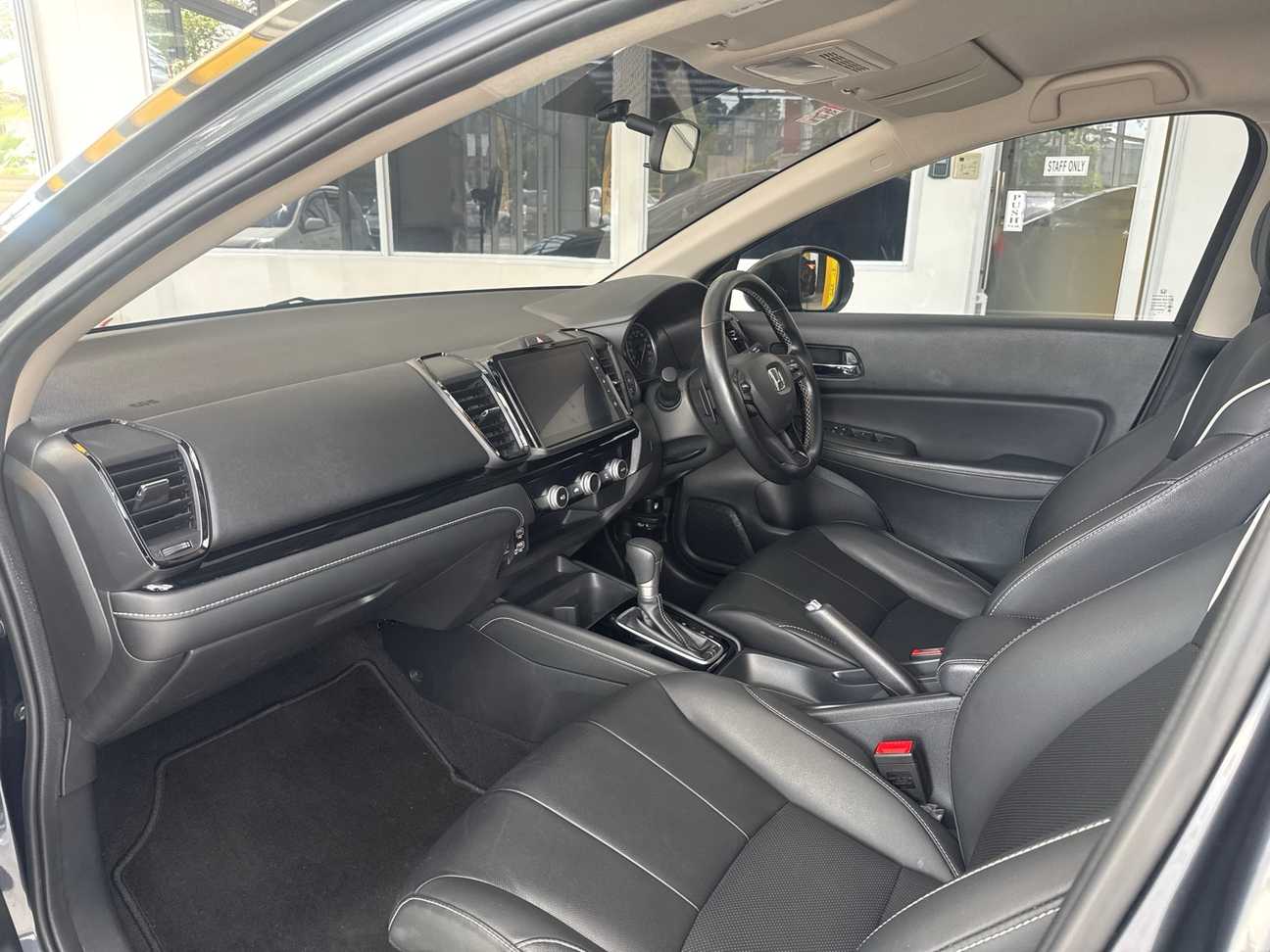 terpakai 2023 Honda City V i-VTEC 1.5