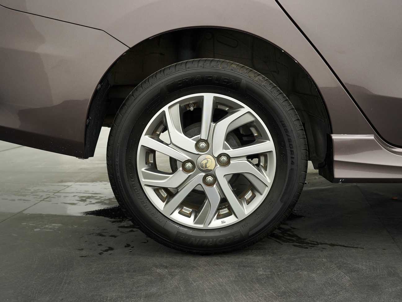 used 2016 Perodua BEZZA AV 1.3