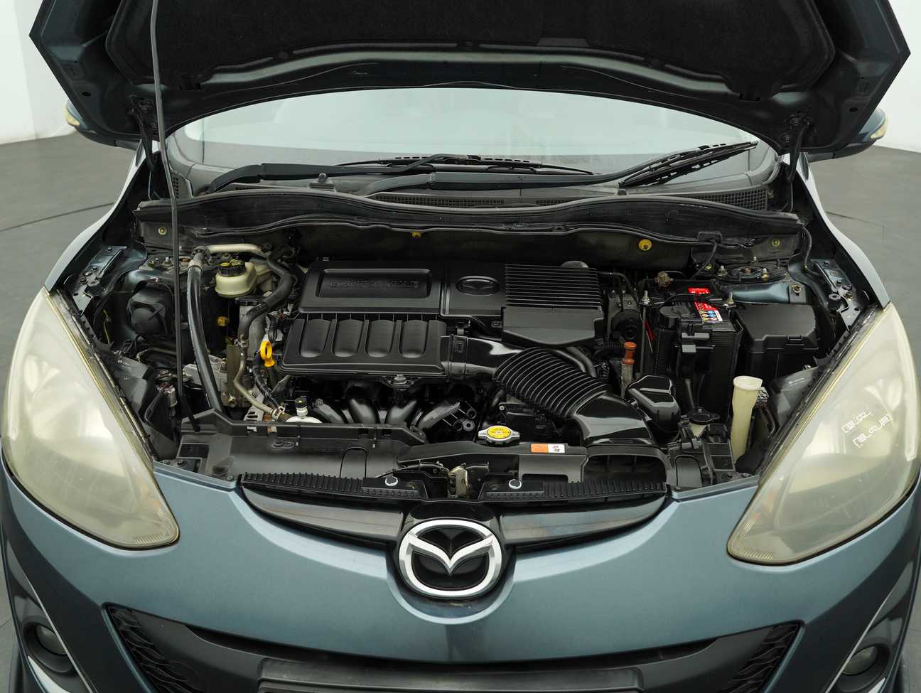 terpakai 2011 Mazda 2 R 1.5