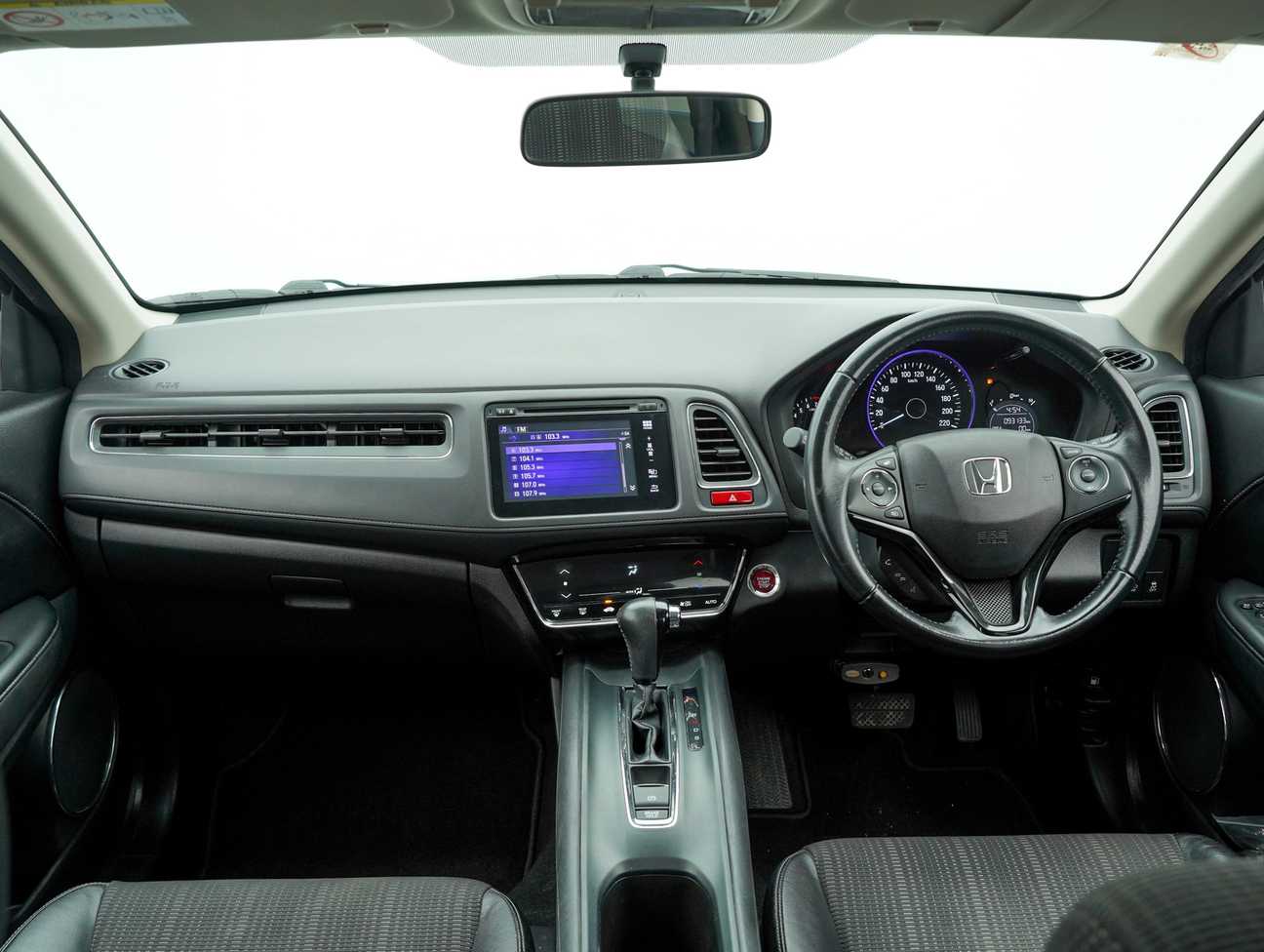 used 2015 Honda HR-V V 1.8