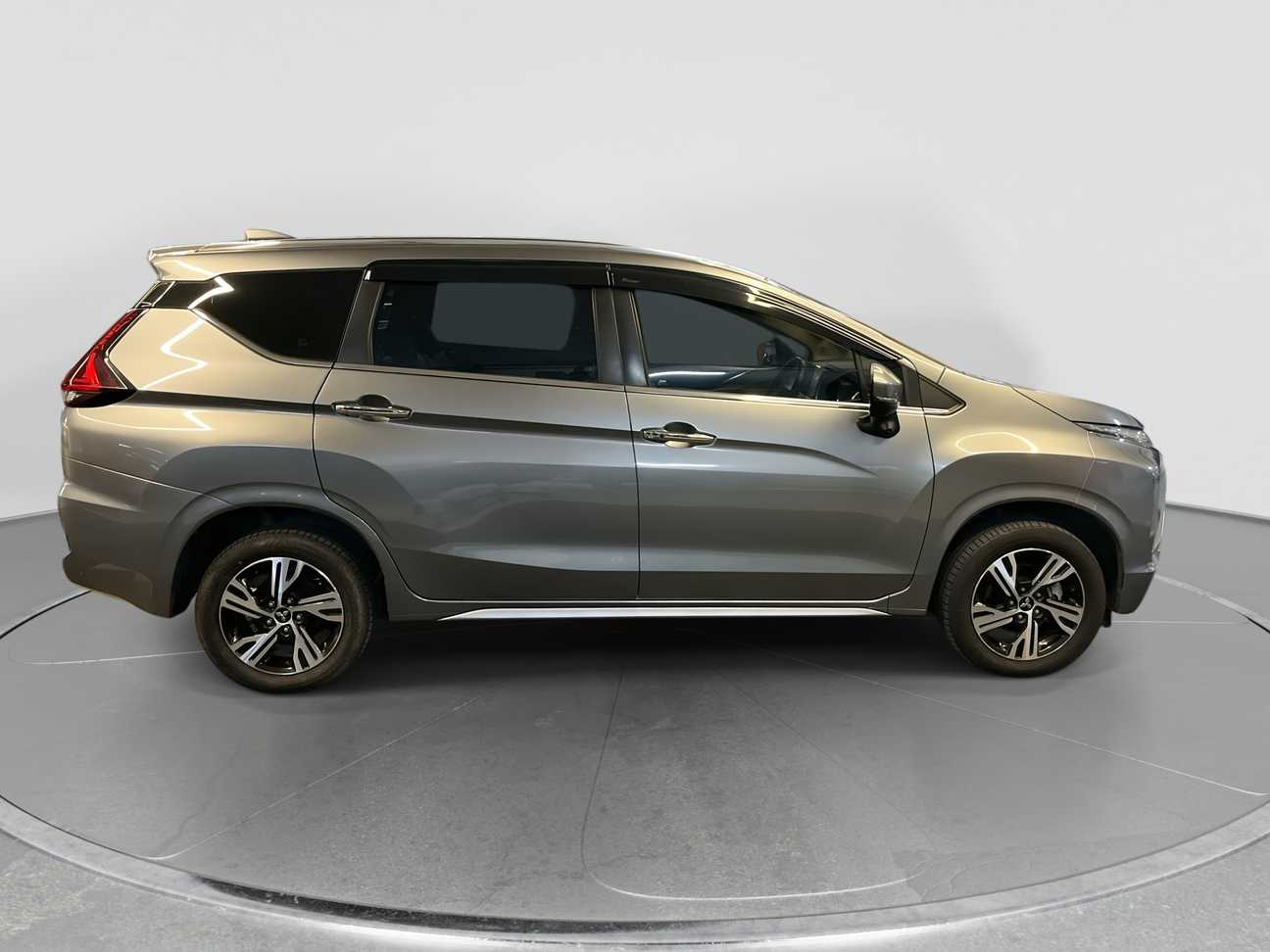 terpakai 2022 Mitsubishi Xpander  1.5