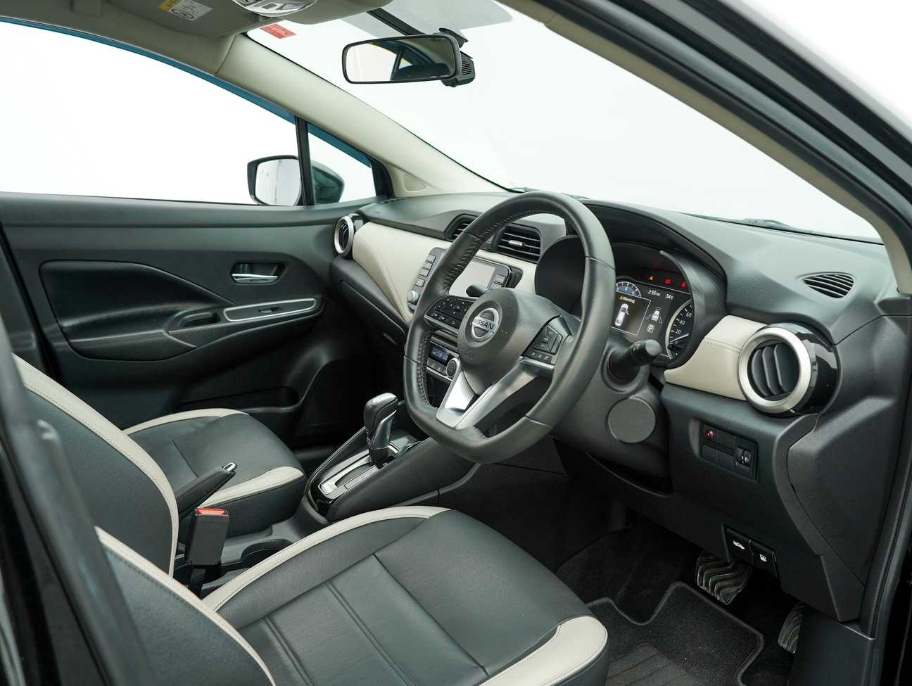 used 2021 Nissan Almera VLT 1.0