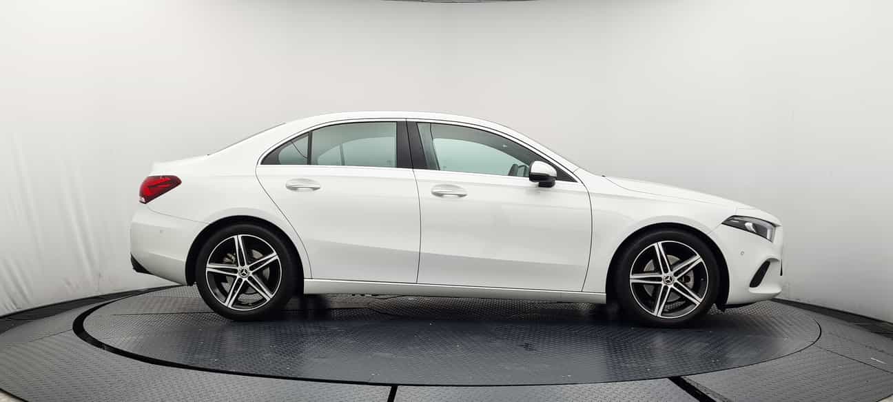 used 2019 Mercedes-Benz A 200 1.3