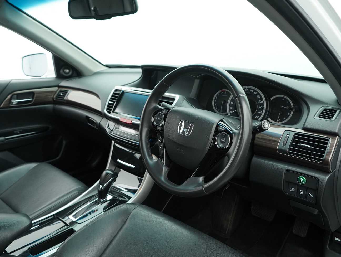 used 2017 Honda Accord VTi-L 2.4