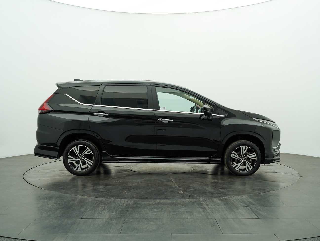 terpakai 2021 Mitsubishi Xpander  1.5