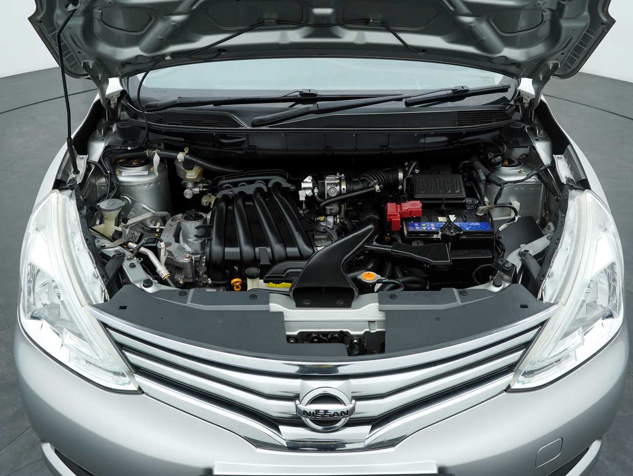 terpakai 2018 Nissan Grand Livina Comfort 1.6