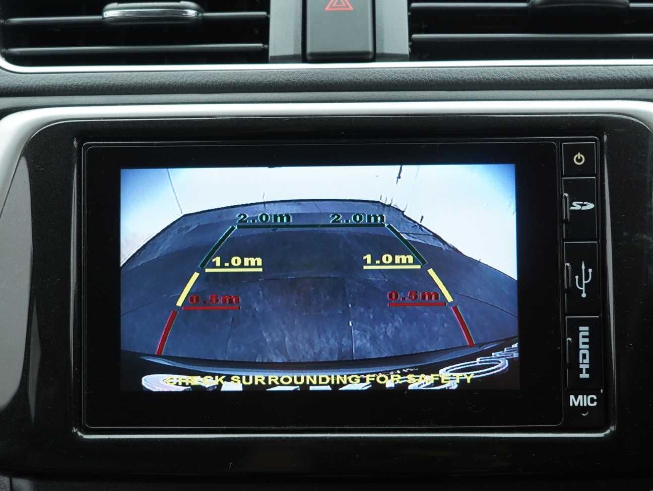 terpakai 2020 Perodua Bezza Advance 1.3