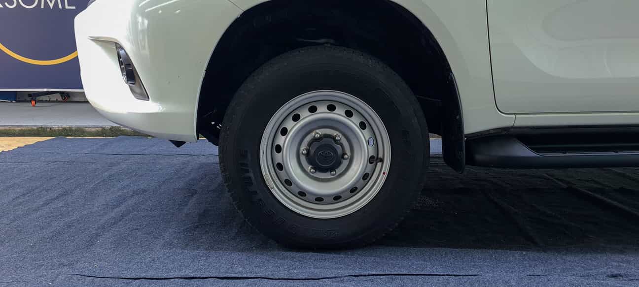 used 2019 Toyota HILUX SINGLE CAB 4X4 2.4