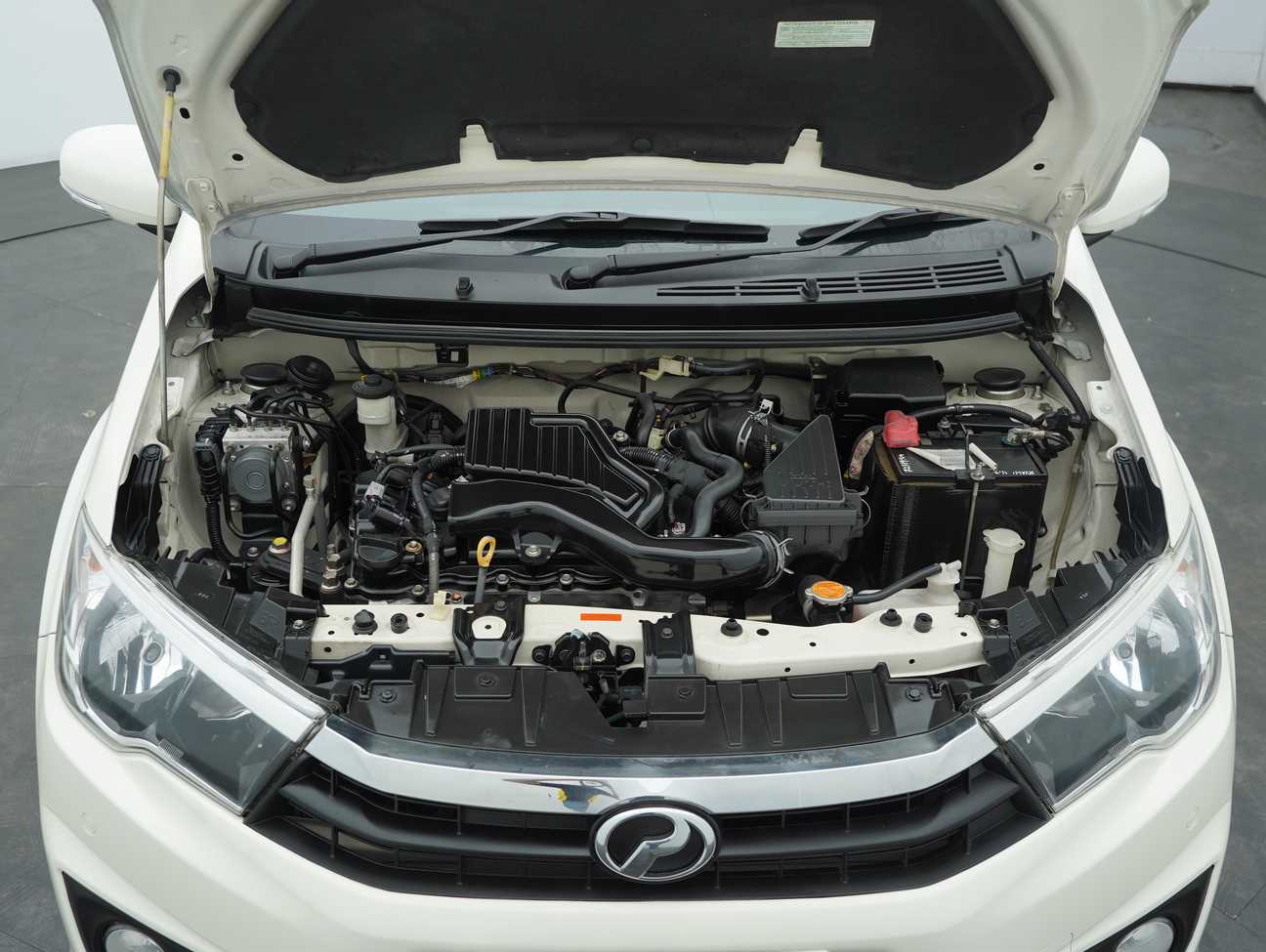 terpakai 2018 Perodua Bezza Advance 1.3