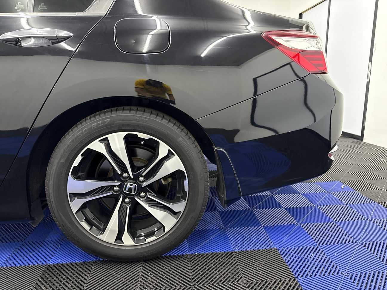 terpakai 2018 Honda Accord VTi-L 2.0