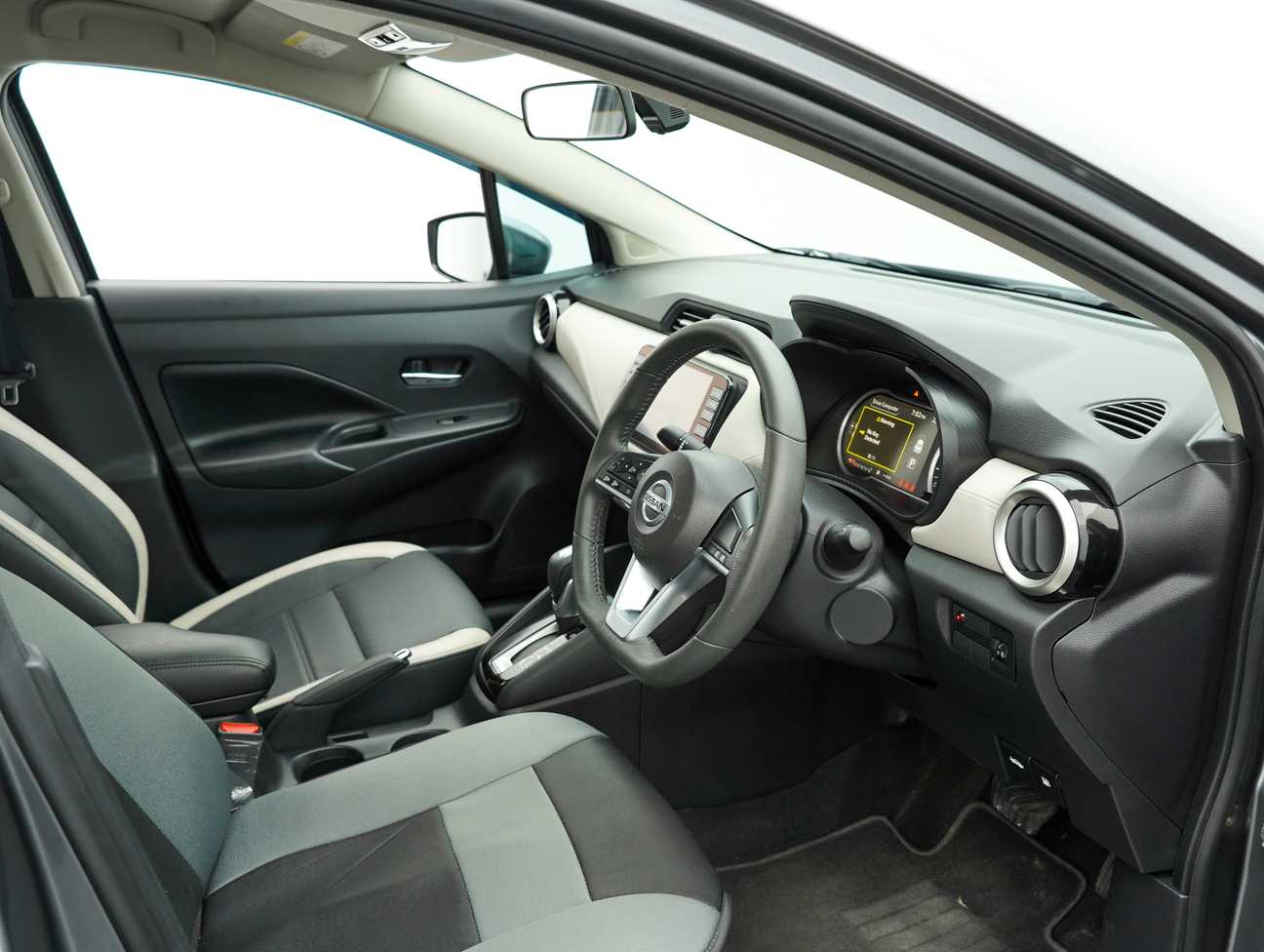 used 2022 Nissan Almera VLP 1.0