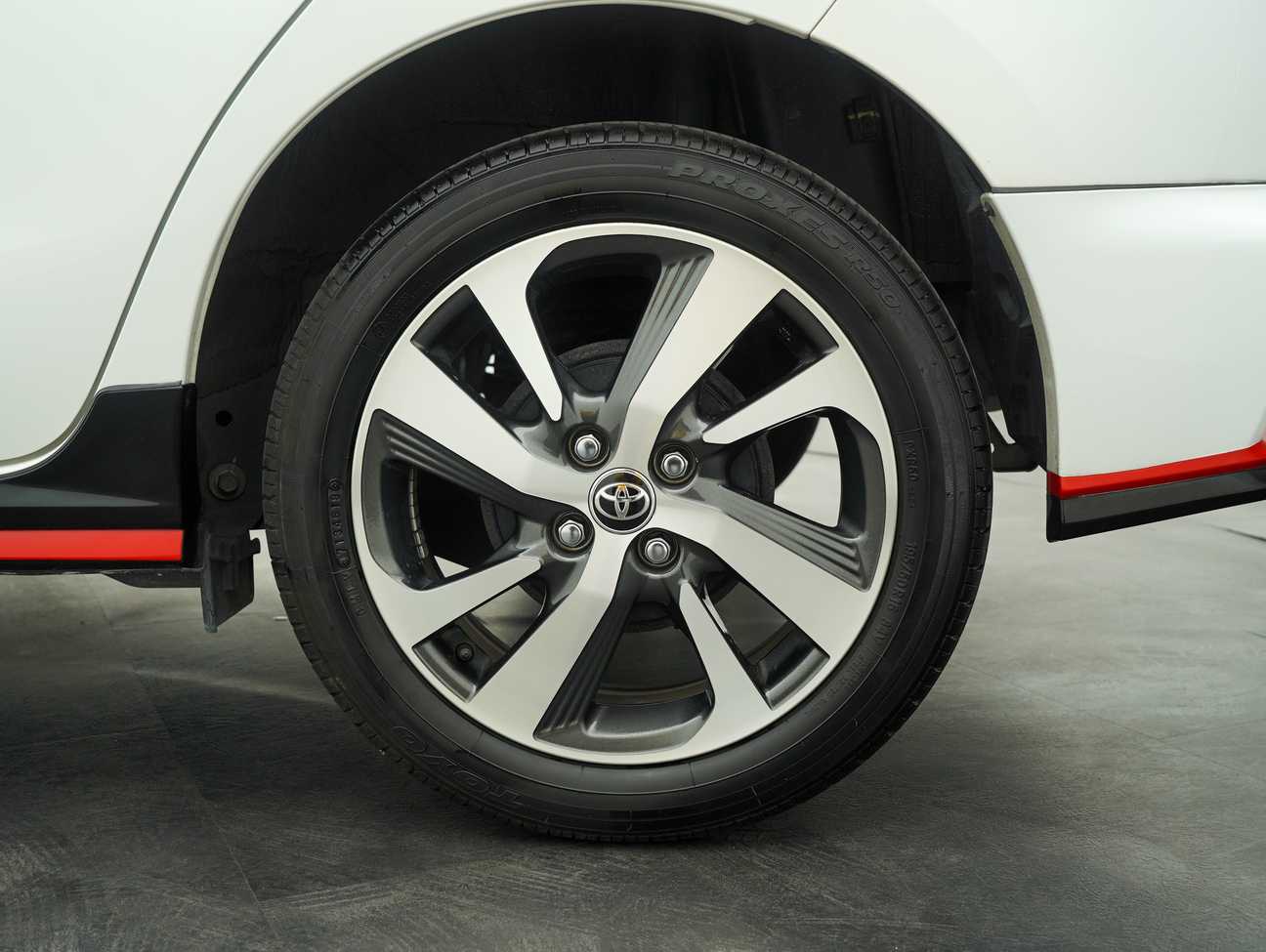 used 2019 Toyota YARIS E 1.5