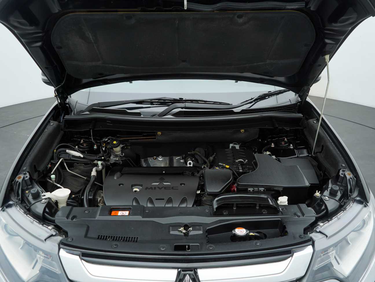 terpakai 2019 Mitsubishi Outlander  2.0