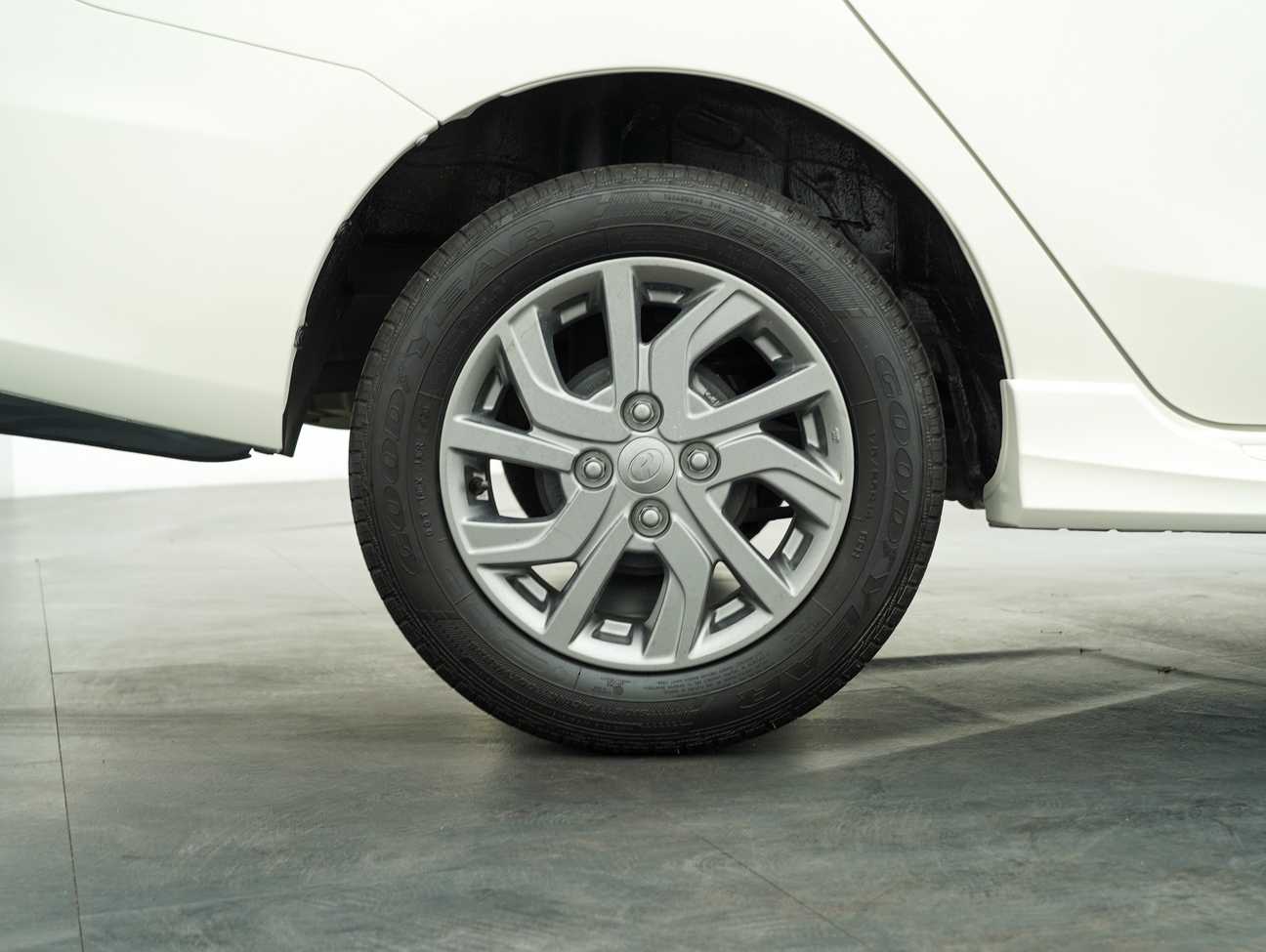 used 2018 Perodua Bezza Advance 1.3