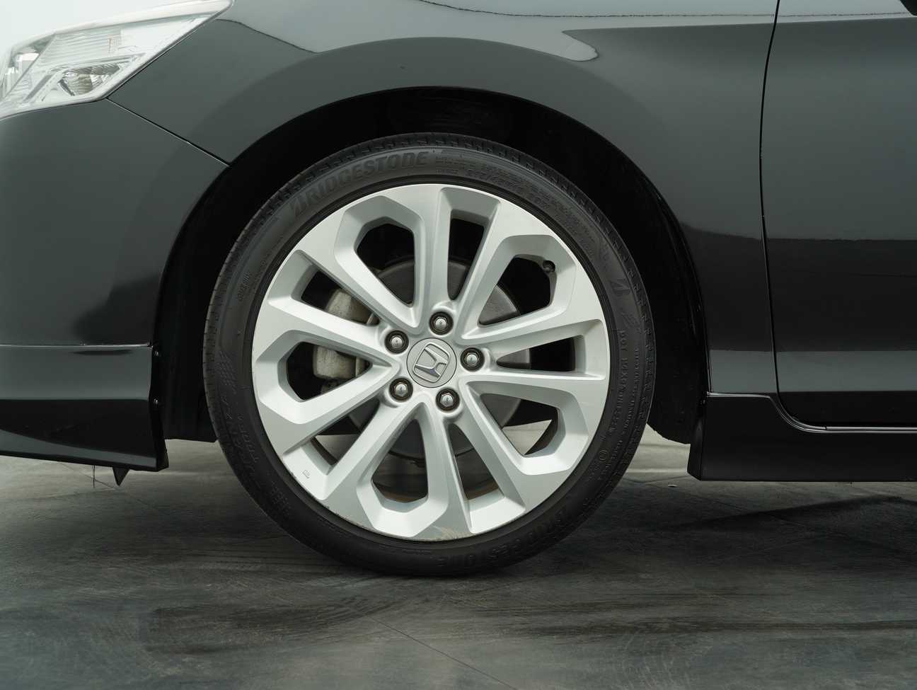 used 2014 Honda Accord VTi-L 2.4