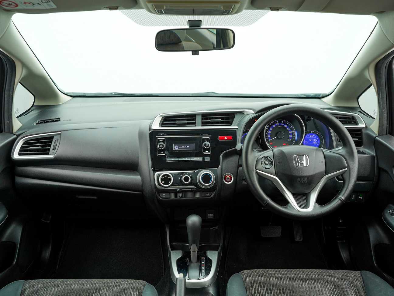 used 2015 Honda Jazz E 1.5