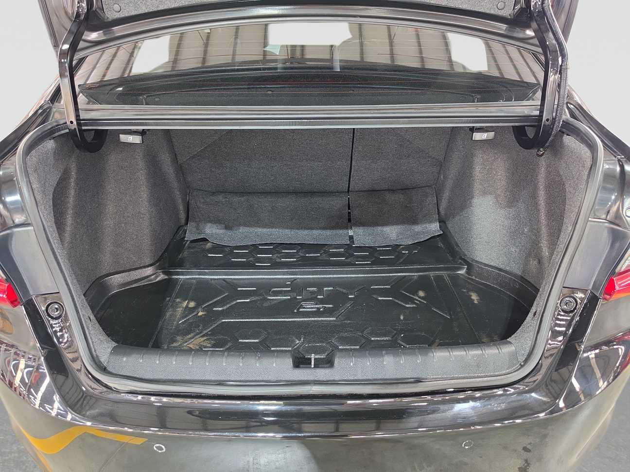 terpakai 2022 Honda City V Sensing 1.5