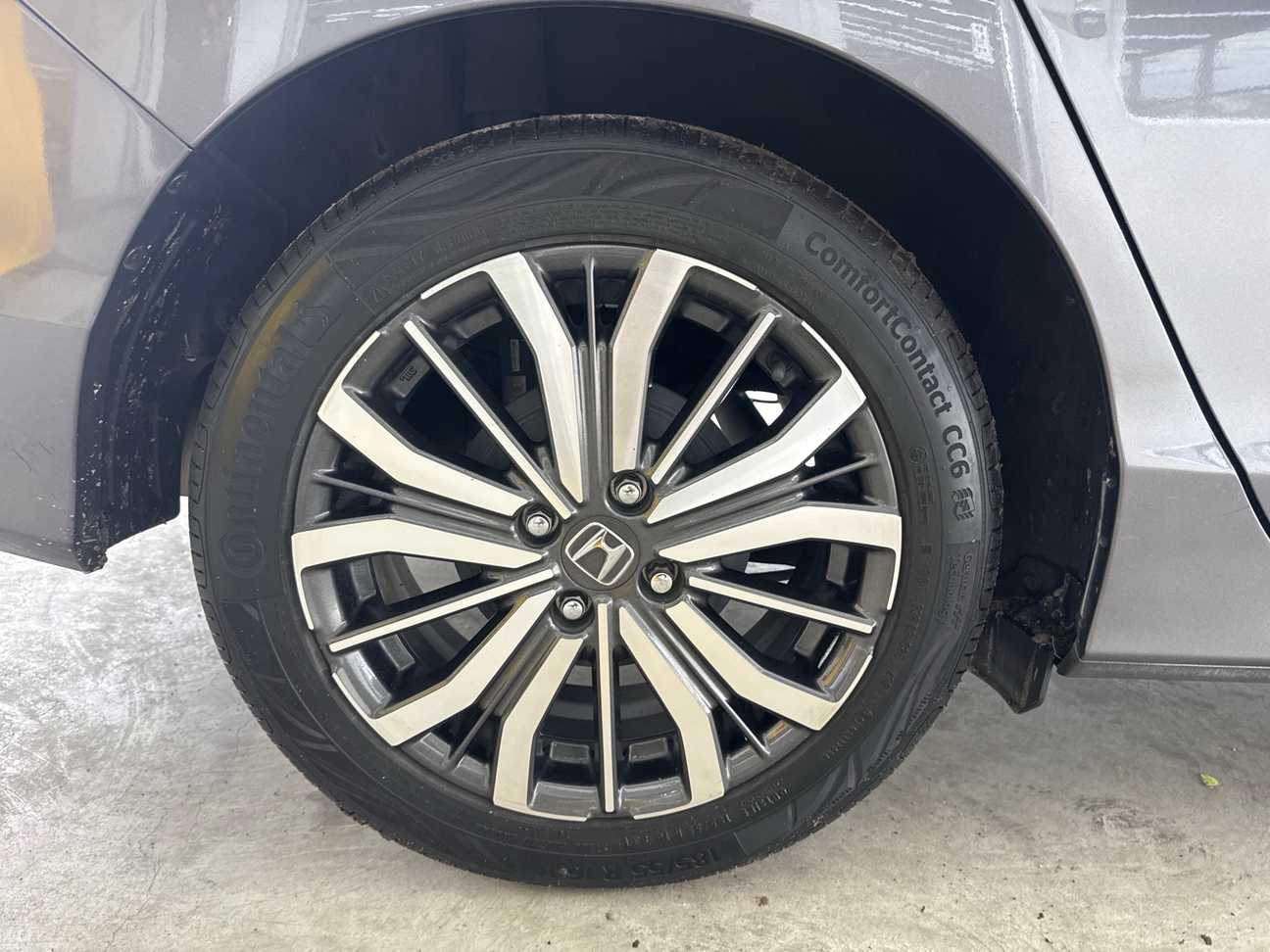 used 2018 Honda City V 1.5