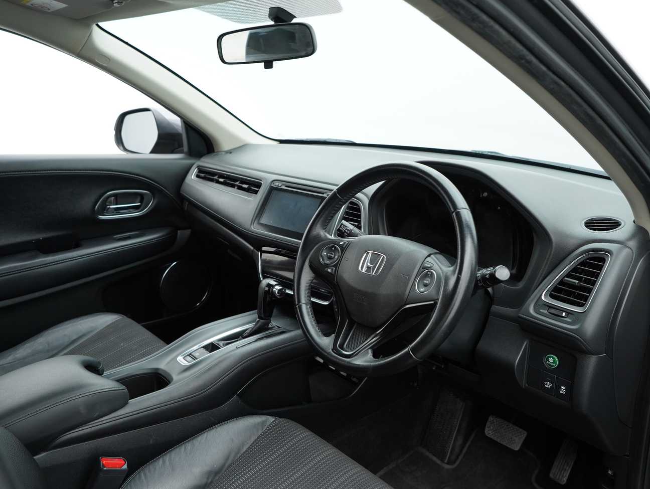 used 2015 Honda HR-V V 1.8