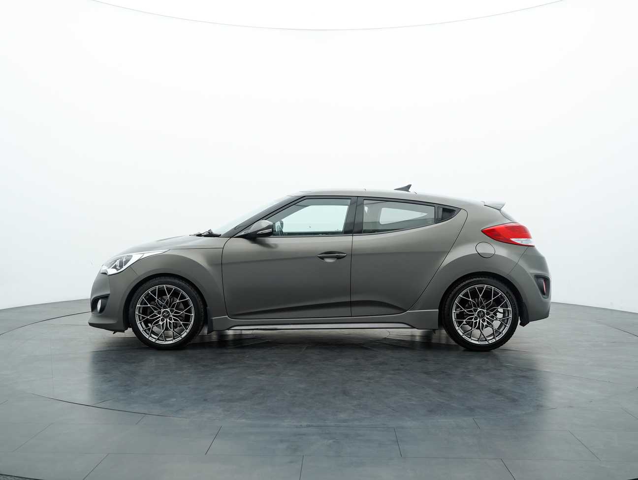 terpakai 2015 Hyundai Veloster Turbo 1.6