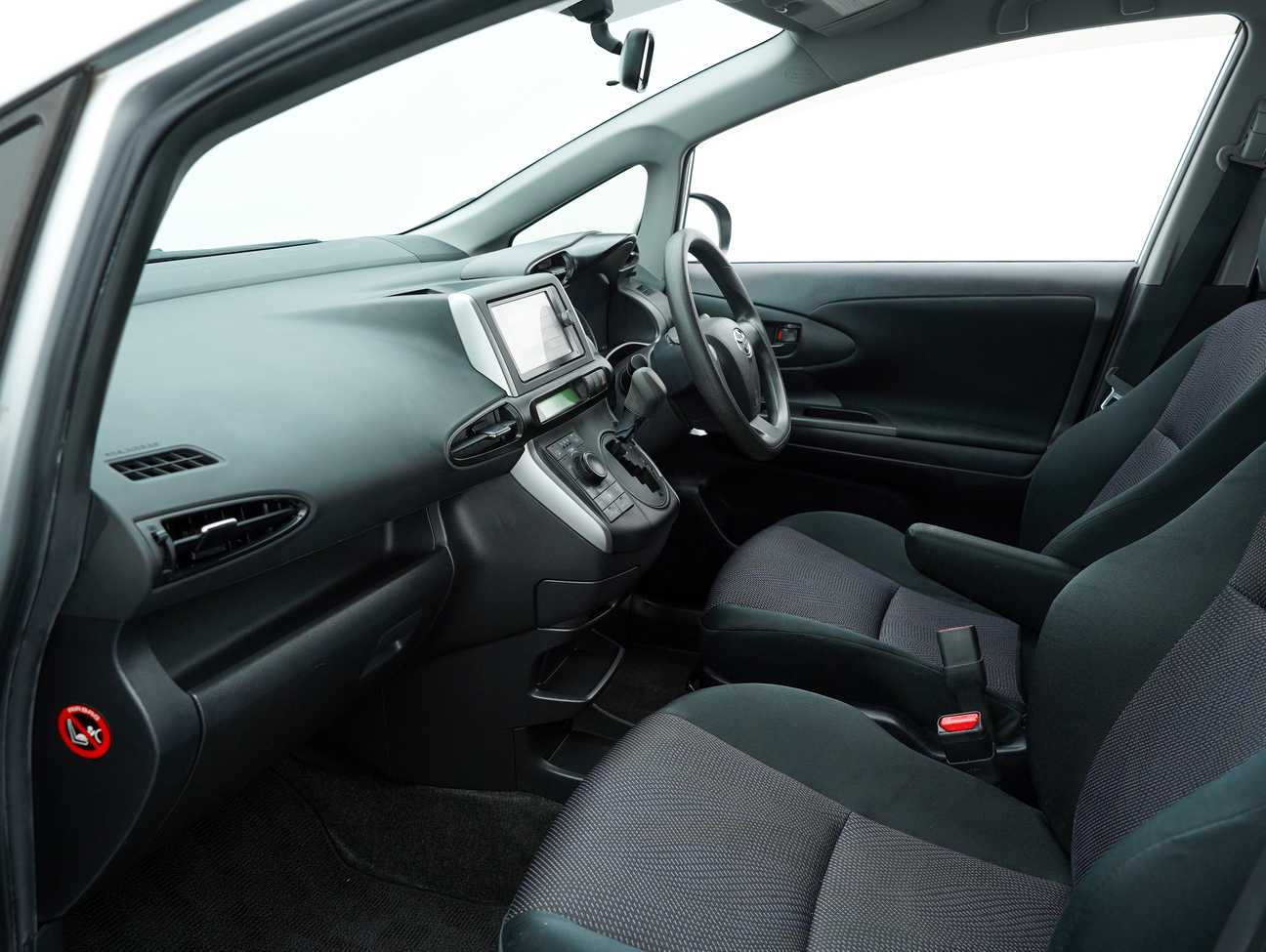 used 2014 Toyota Wish X 1.8