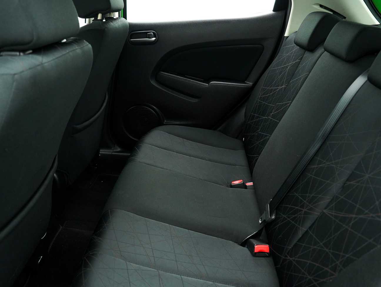 used 2012 Mazda 2 V 1.5